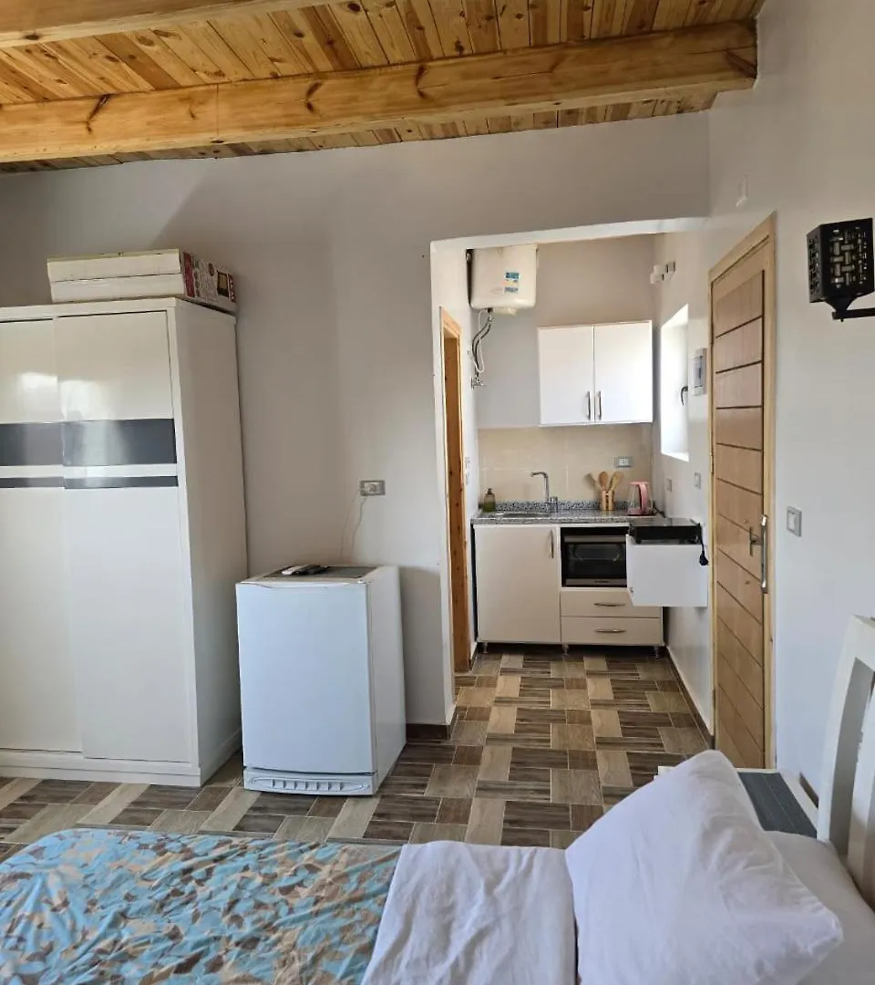 דירה לוקסור Villa Golden Life Apartments, New Property With Pool Access